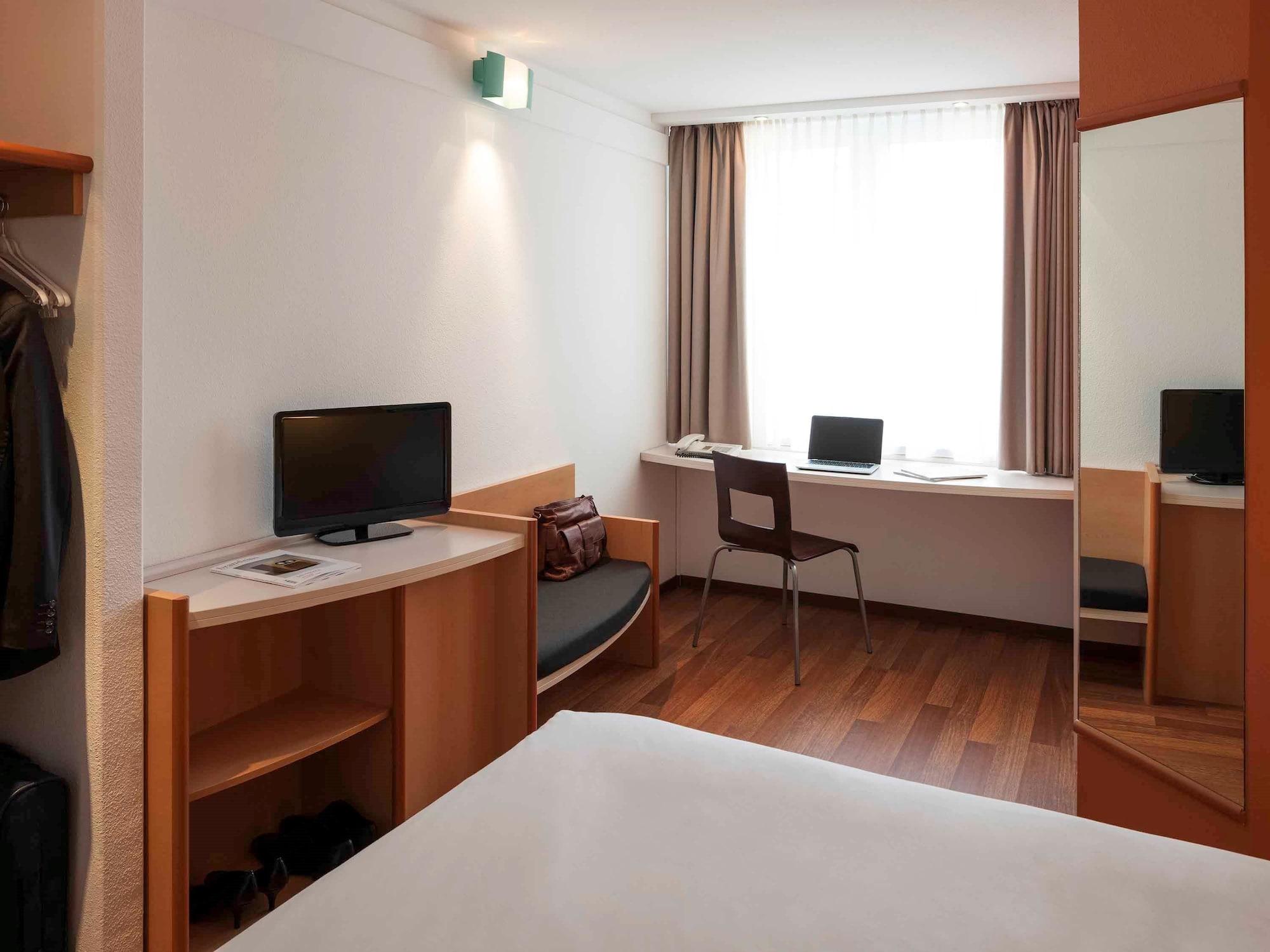 Ibis Nuernberg Hauptbahnhof Hotel Buitenkant foto